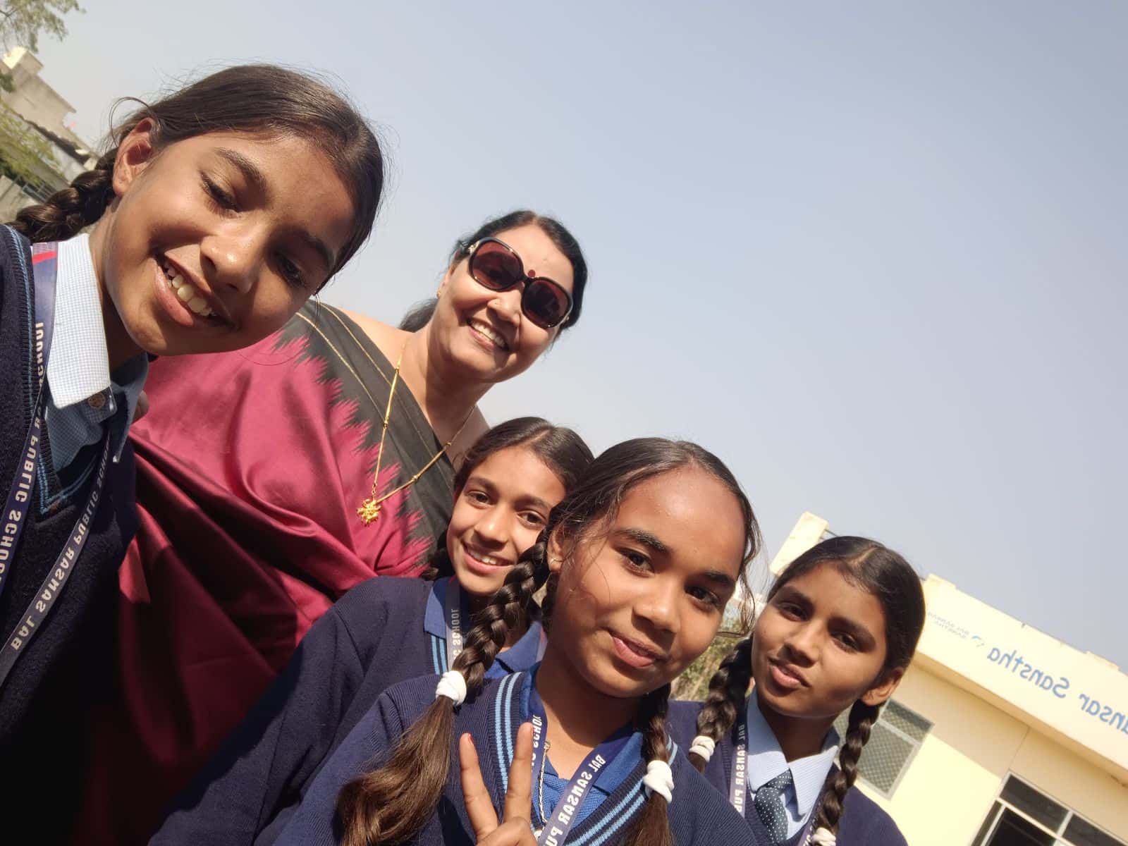 Candid selfie of Dr. Priyamvada Singh with BSPS students
